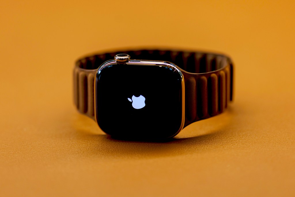 Apple’s Top Executive Uses a Whoop — What That Says About the Company’s $100 Billion Apple Watch Problem