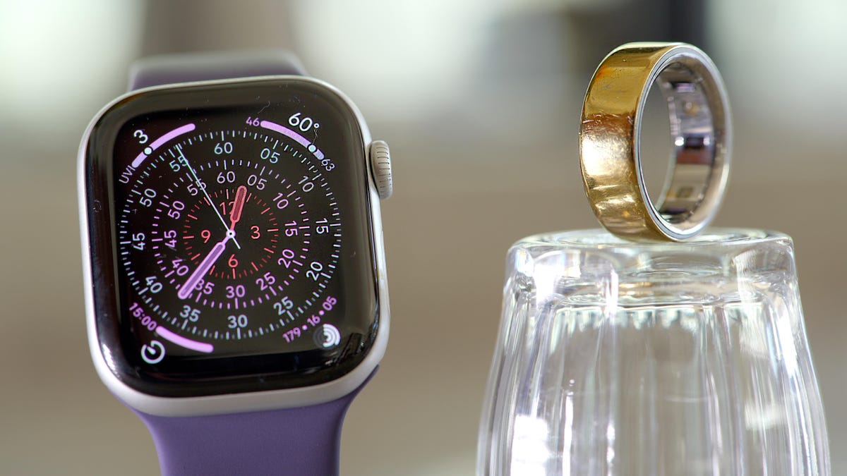 Apple Watch vs. Oura Ring: Which Tracks Sleep, Health and Fitness Better?