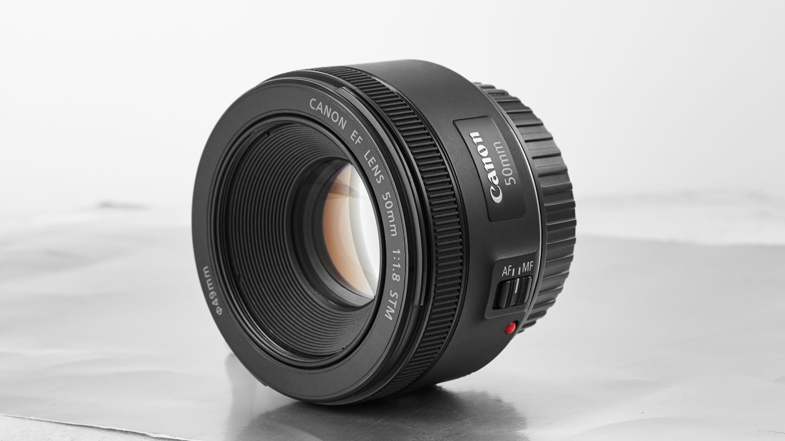A decade-old DSLR lens is outselling almost every modern lens in Japan as it’s an “affordable marvel that any Canon photographer should own”