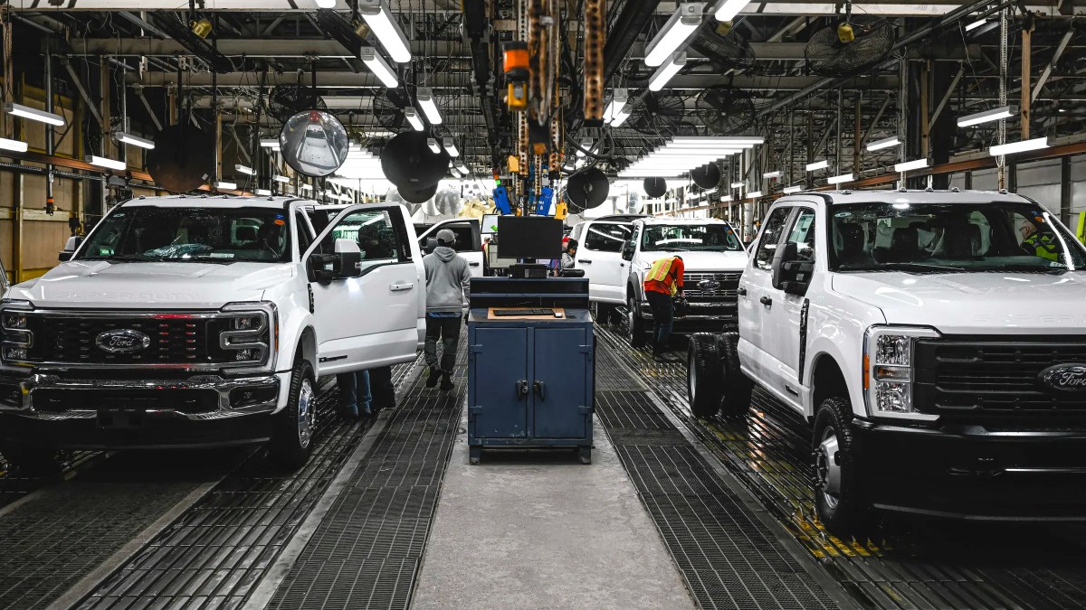Ford Will Battle GM for US Army Truck Contract: TDS