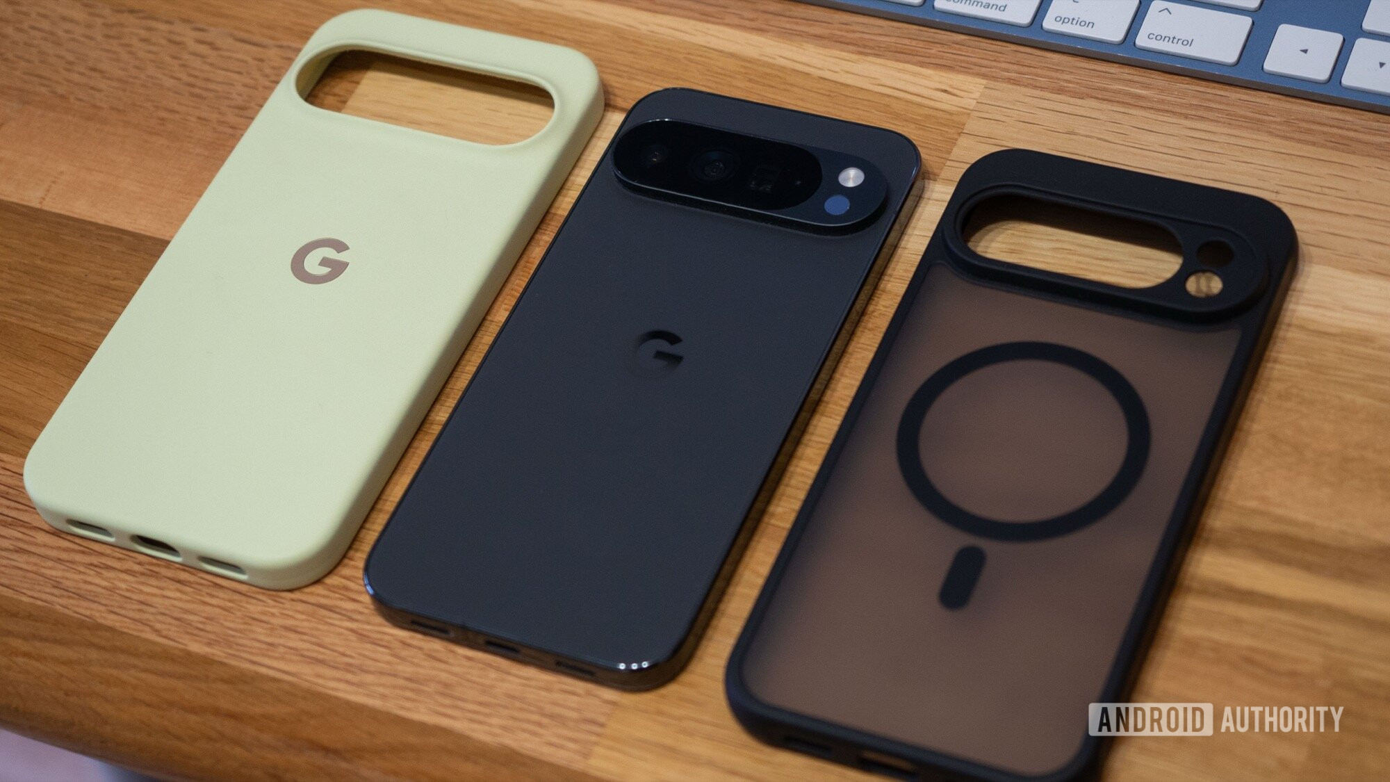 Google’s official Pixel 10 Pixelsnap case drops to a new low at Amazon
