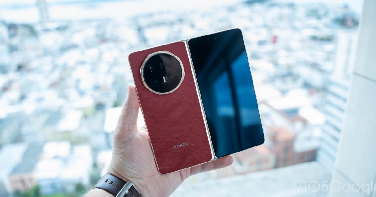 Honor’s wide Galaxy Z Fold 8 rival laughs at Samsung’s tiny battery in leak, Robot Phone in August