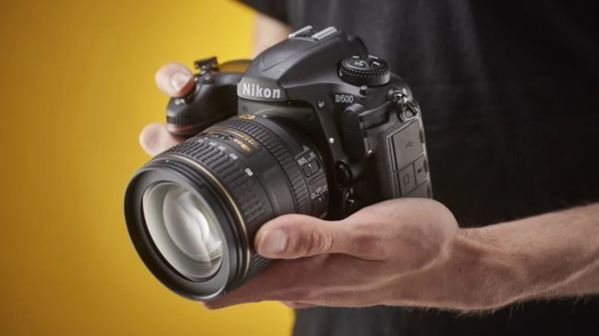 A 10-year-old DSLR is the No.1 traded camera on this Japanese marketplace in 2026, beating newer mirrorless bodies