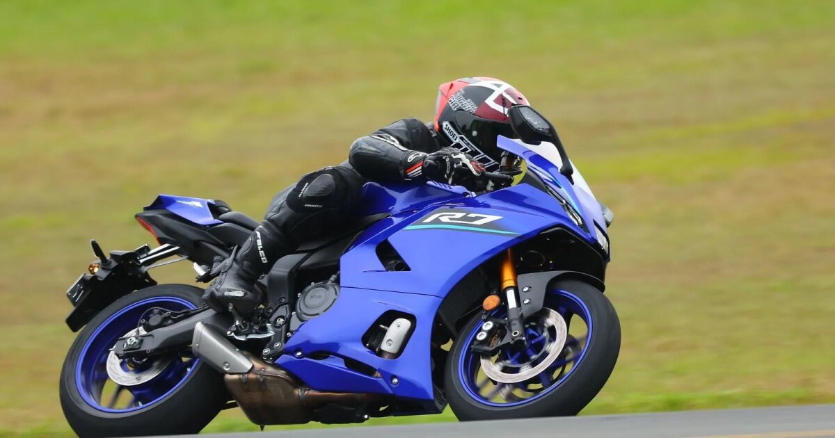 “I’d be appalled if it wasn’t brilliant” – 2026 Yamaha R7 review