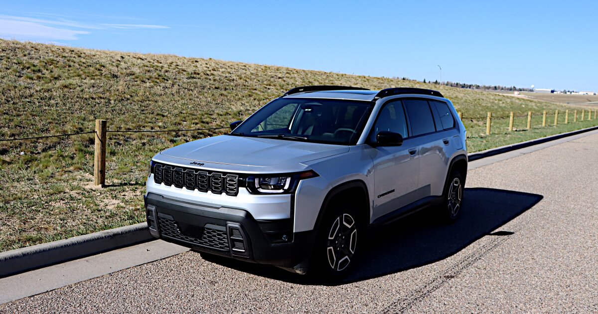 Review: 2026 Jeep Cherokee leaps forward … with big help from Toyota