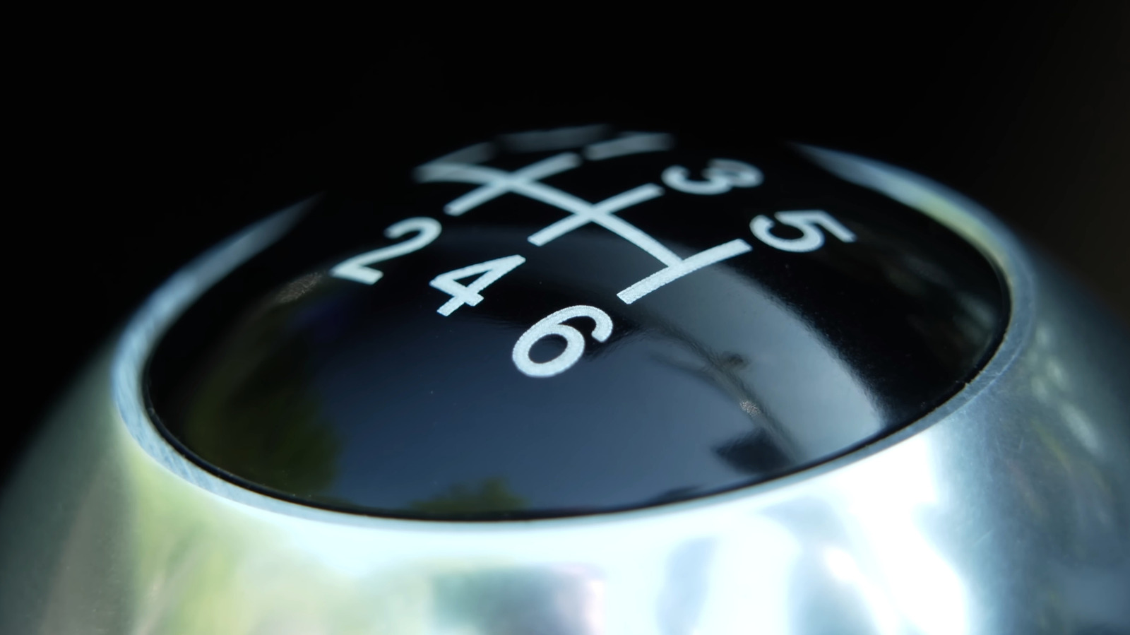 Here’s When To Shift Gears For Better Fuel Economy – SlashGear