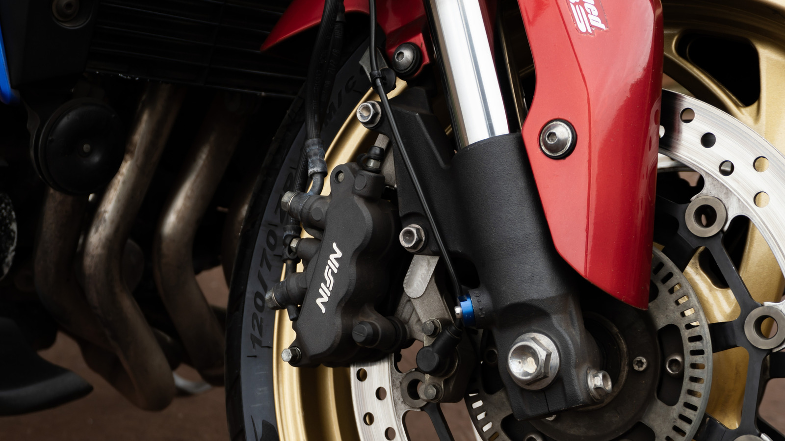 Why Do Some Motorcycles Have Inverted Forks? – SlashGear