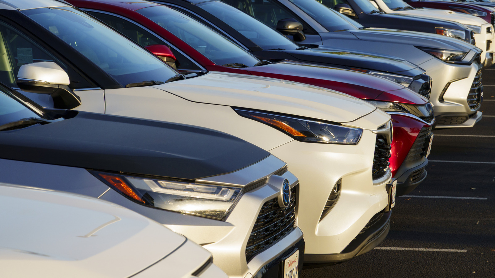 Hyundai Vs. Toyota Depreciation: 10 Popular Models Compared – SlashGear