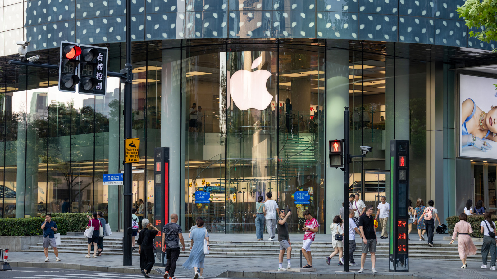 Apple reportedly testing RAM chips from US-blocked Chinese company – Engadget