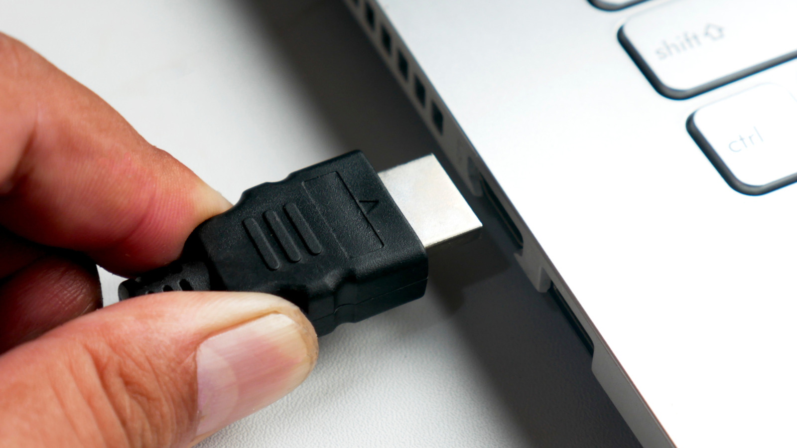Why Some Laptops Don’t Have HDMI Ports – SlashGear