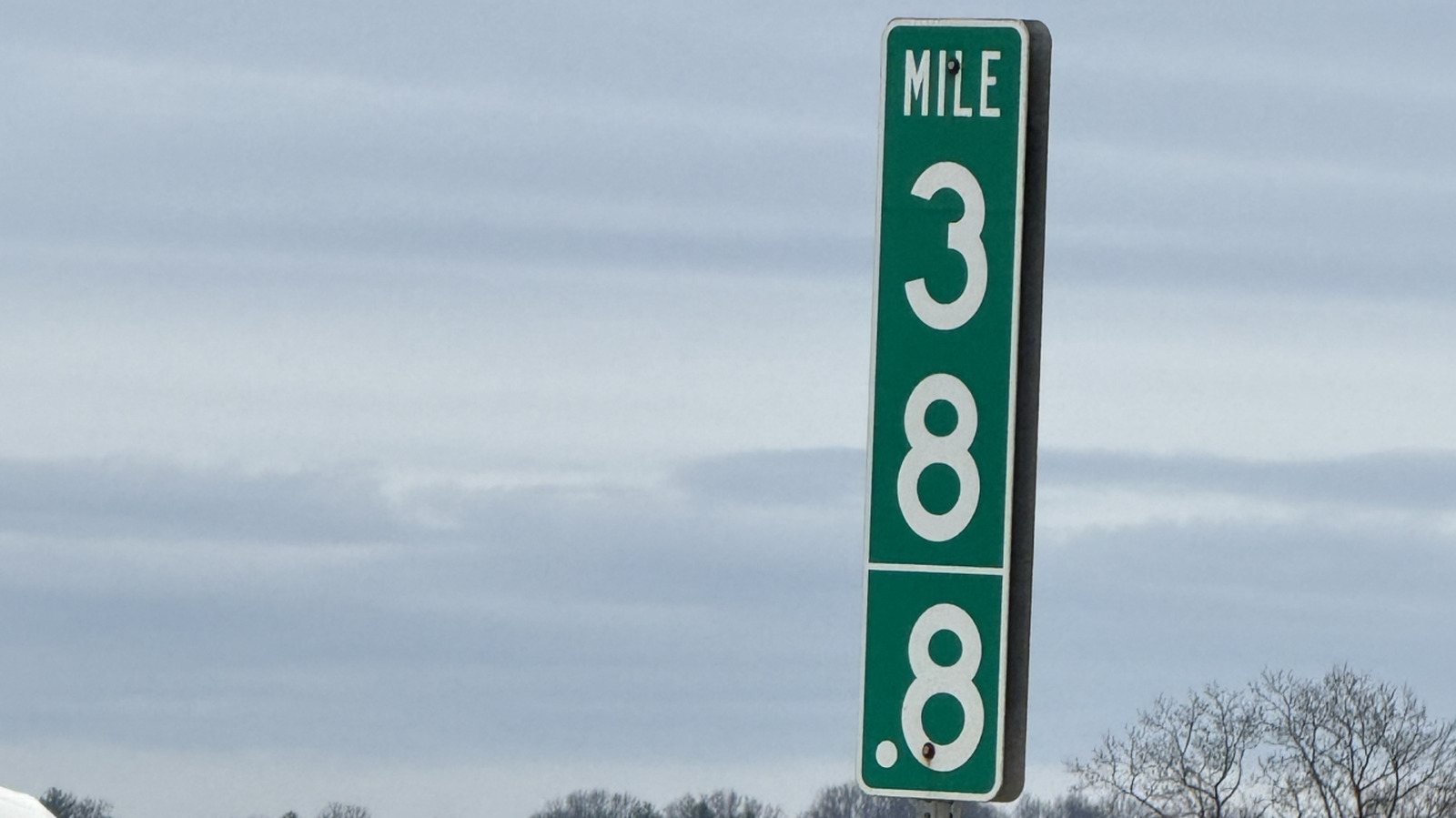 If You See A Decimal Point On A Mile Marker Sign, There’s A Good Reason Why – SlashGear