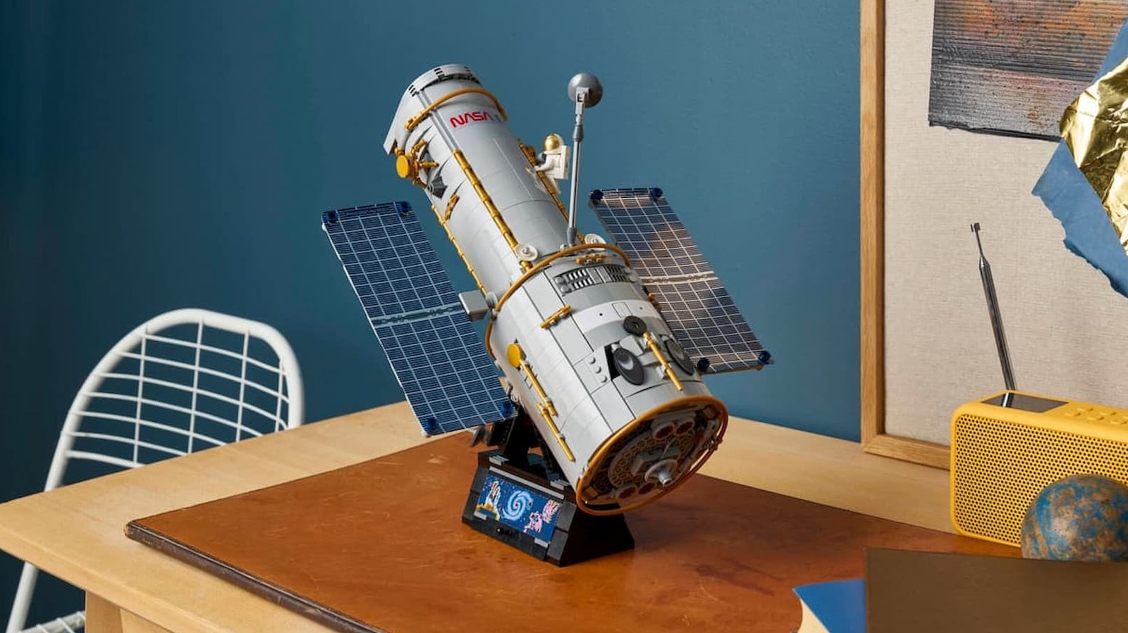 You can snap up a Lego Hubble set before the real one burns up in the atmosphere – Engadget