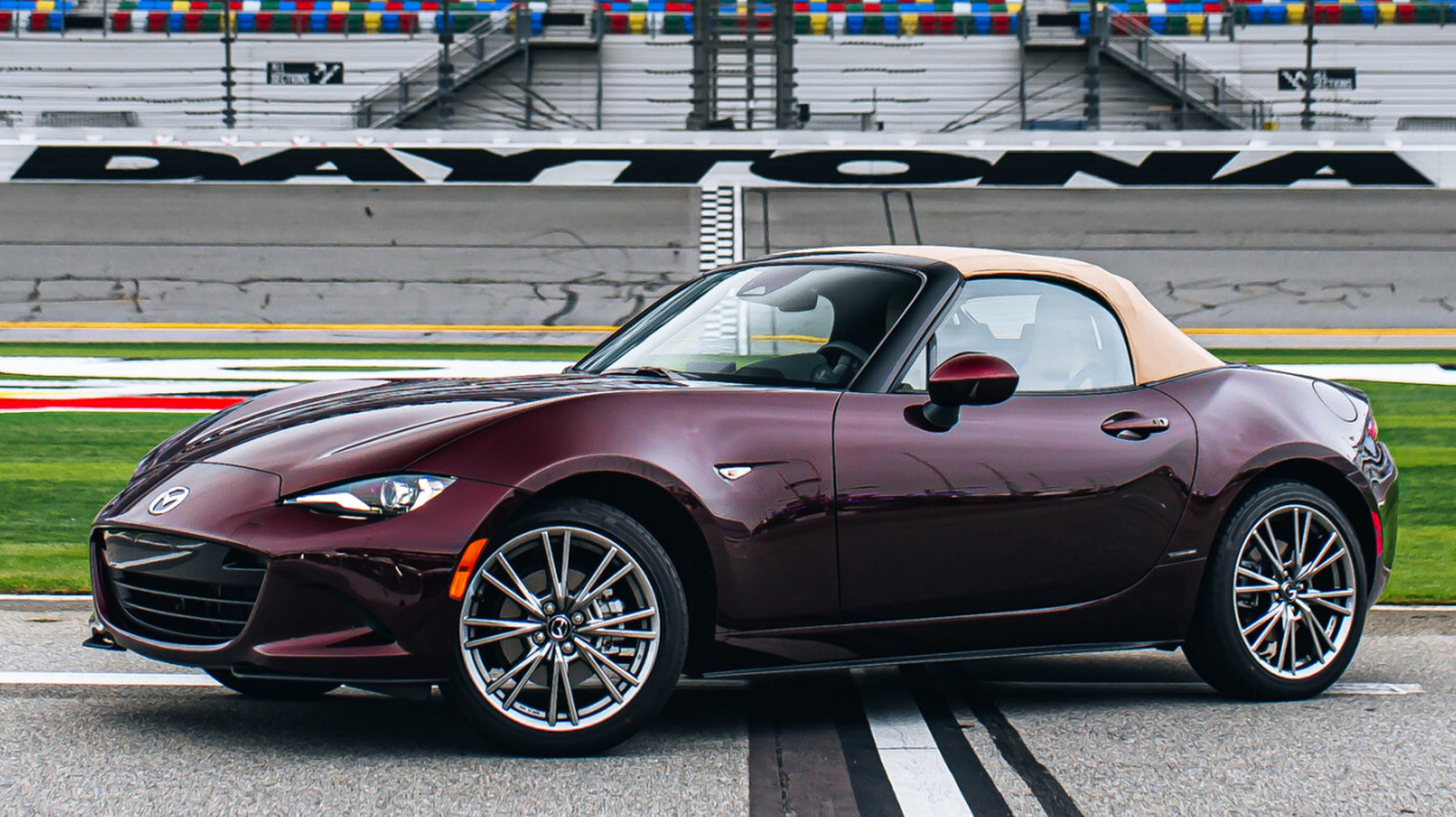 5 Sports Cars With Better Ratings Than The Mazda MX-5 Miata – SlashGear