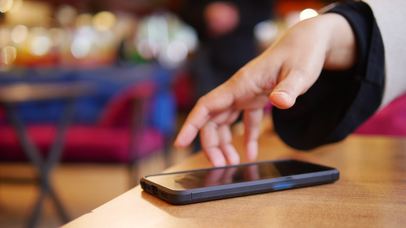 Once You See How Many Times You Pick Up Your Phone Each Day, You Won’t Be Able To Ignore It – SlashGear