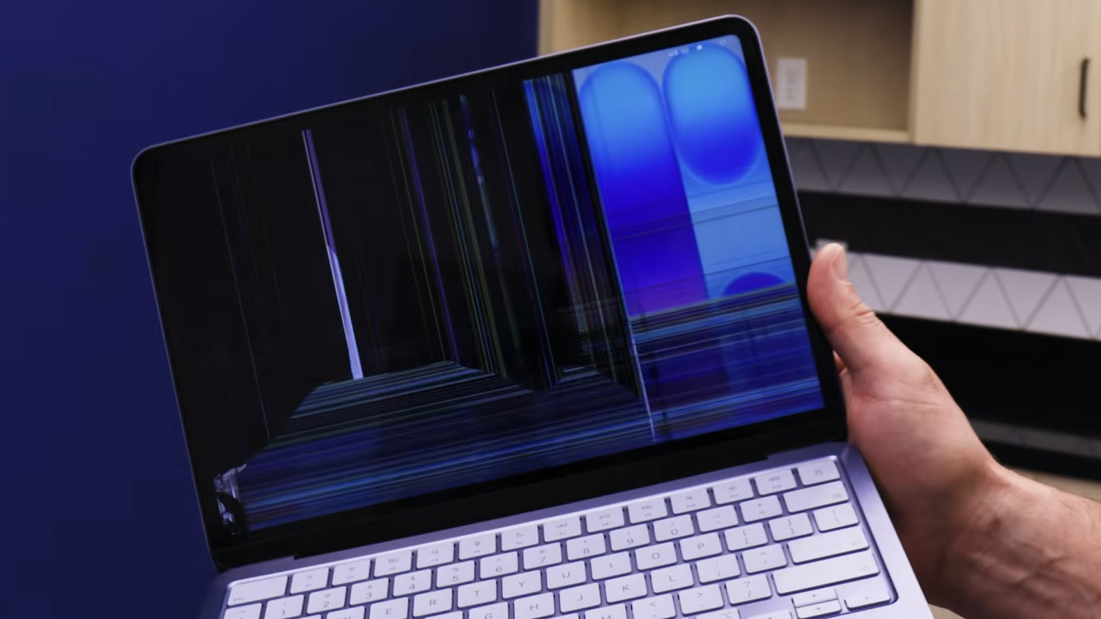 How Much Does It Cost To Replace A MacBook Neo’s Display? – SlashGear