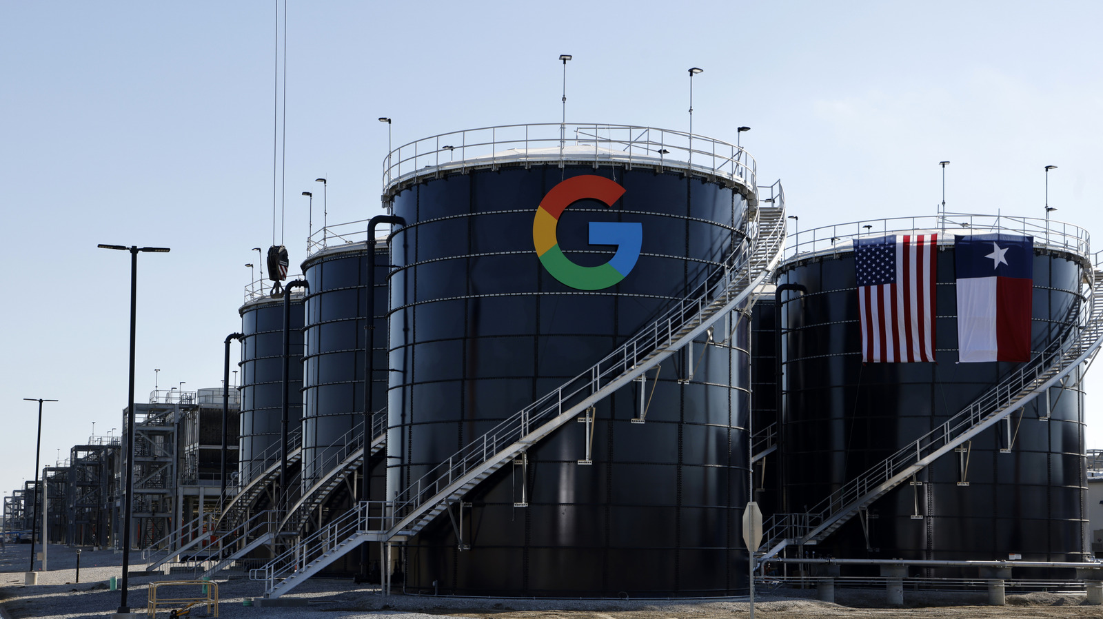 Google bought all of a major solar farm’s output to offset its dirty data center emissions – Engadget