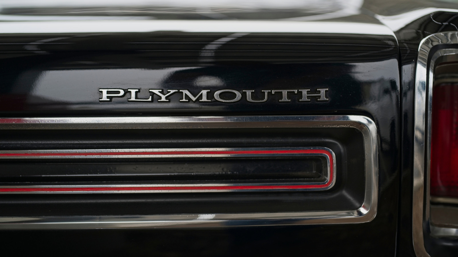 Which Classic Mopar Was Called The ‘Gentleman’s Muscle Car’ & What Made It So Special? – SlashGear