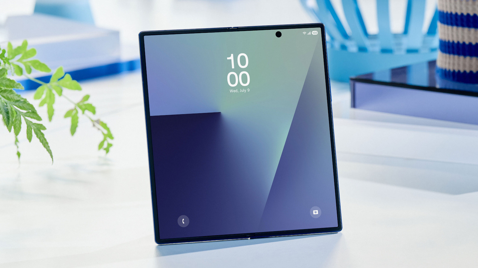 Samsung’s new foldable display technology is harder to damage and resists creases – Engadget