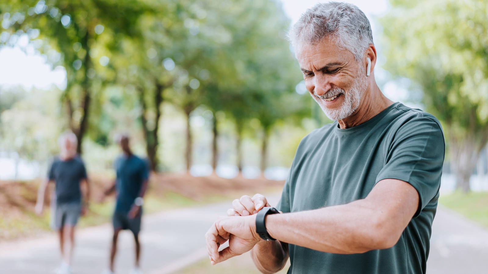 5 Smartwatches With Better Ratings Than The Samsung Galaxy Watch – SlashGear