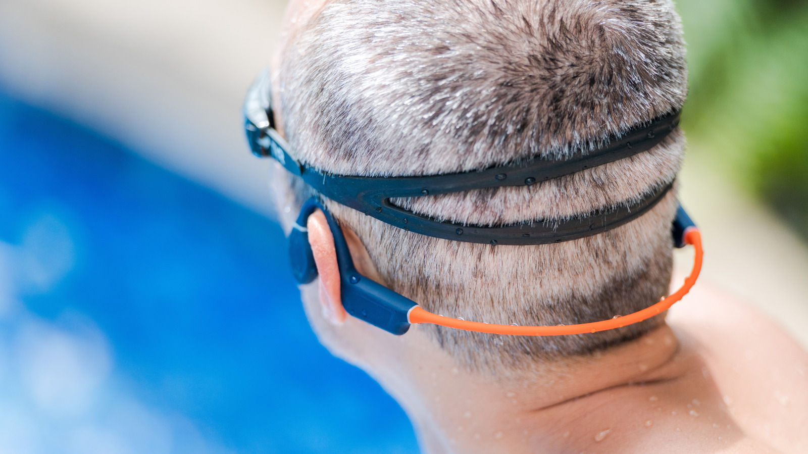 Swimming headphones: What makes them so different from regular headphones? – Engadget