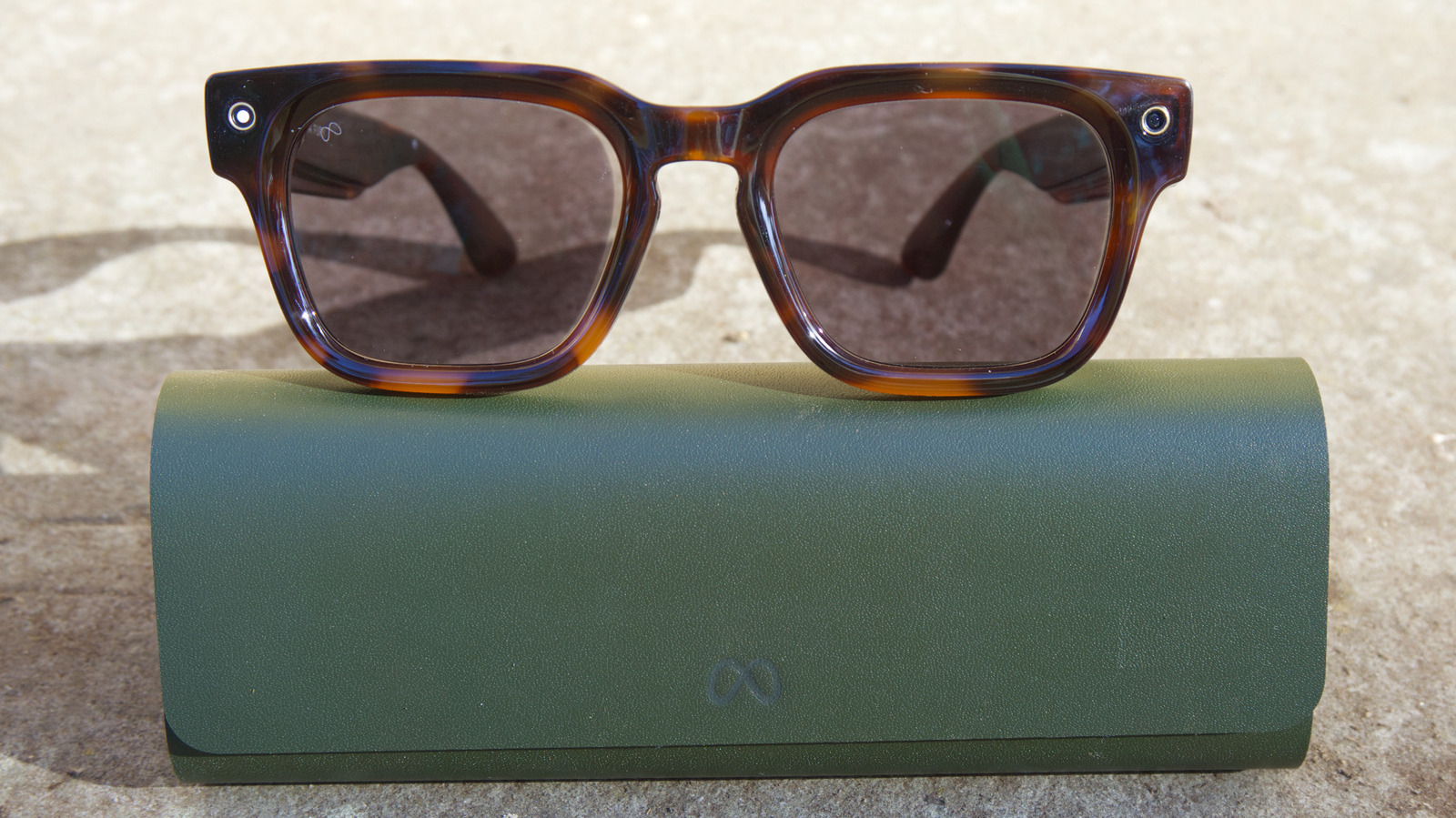 Meta Glasses review: A bit less polish, a lot more baggage – Engadget