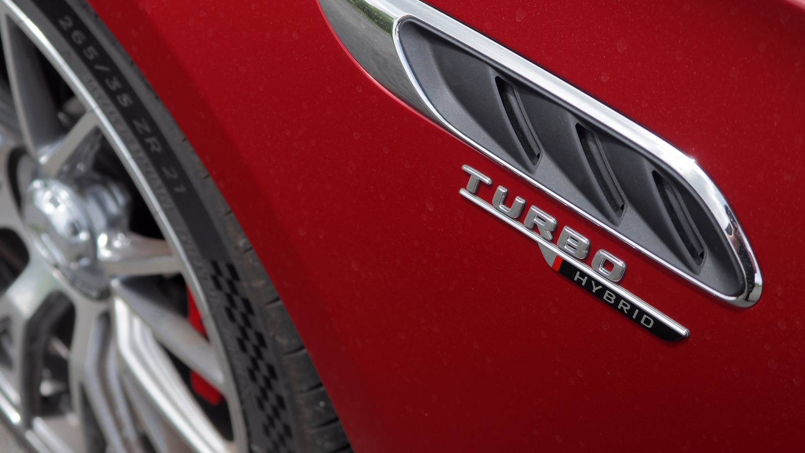 Not All Plug-In Hybrids Feel Luxurious: These 4 SUVs (And One Wagon) Do – SlashGear