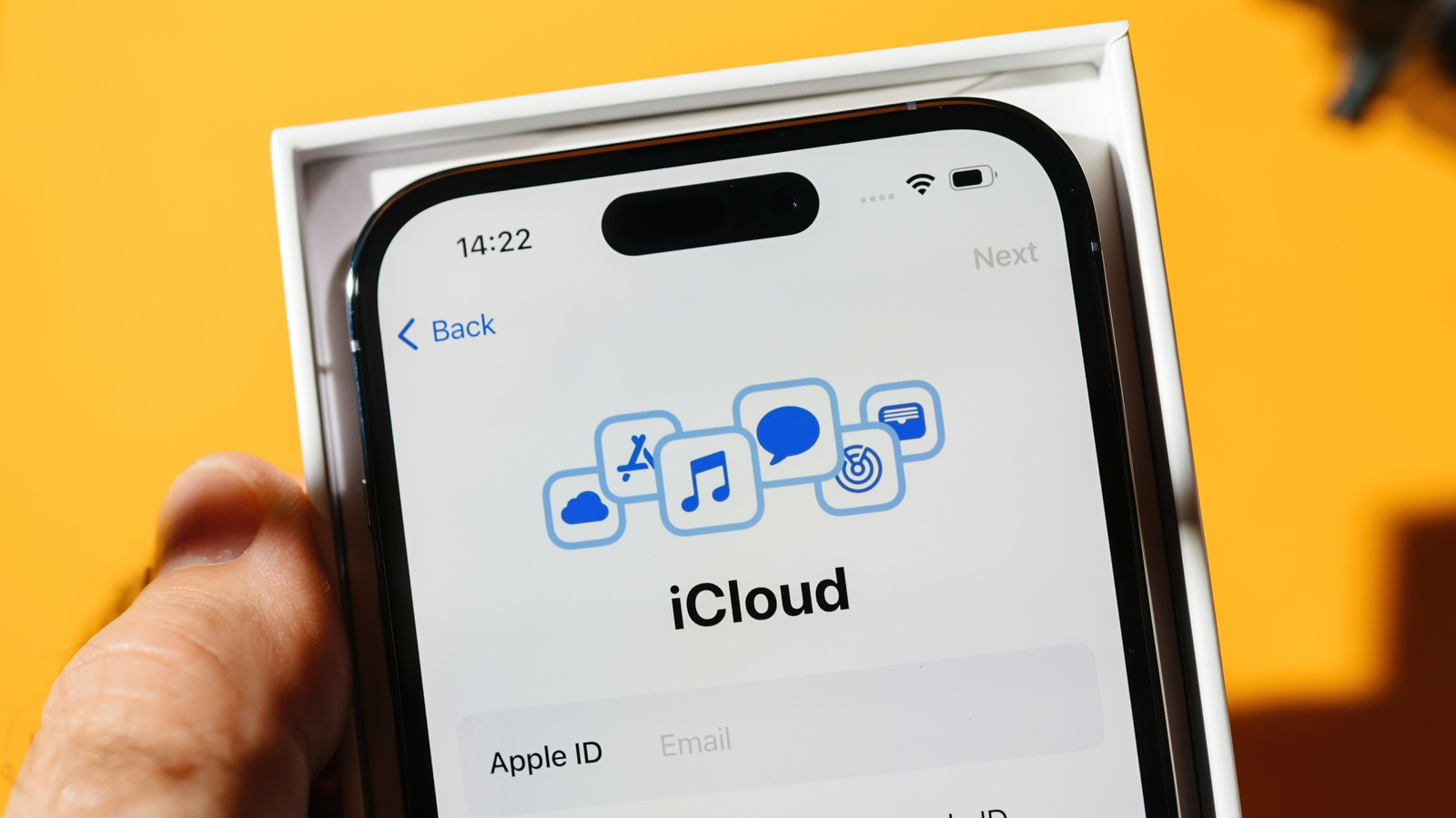 Apple has reportedly fixed its Hide My Email vulnerability – Engadget