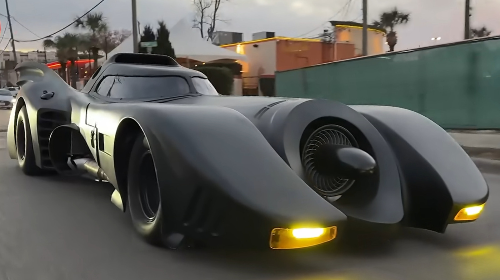 This Doctor’s Daily Driver Is A 1,000 HP Street-Legal Batmobile – SlashGear