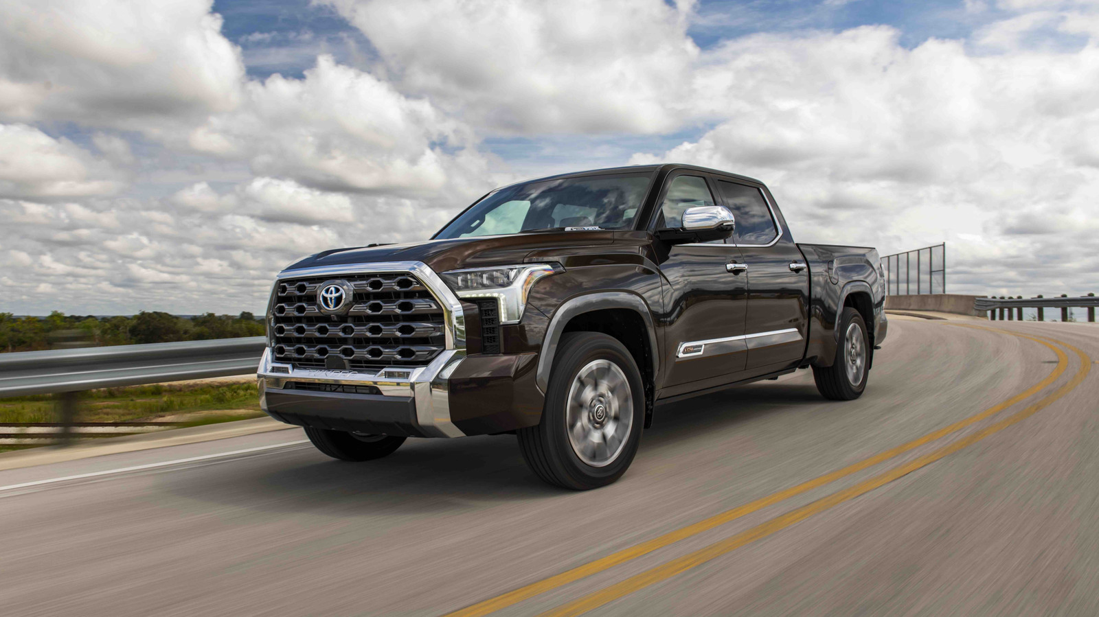 3 Tundra Engines You Should Steer Clear Of – SlashGear