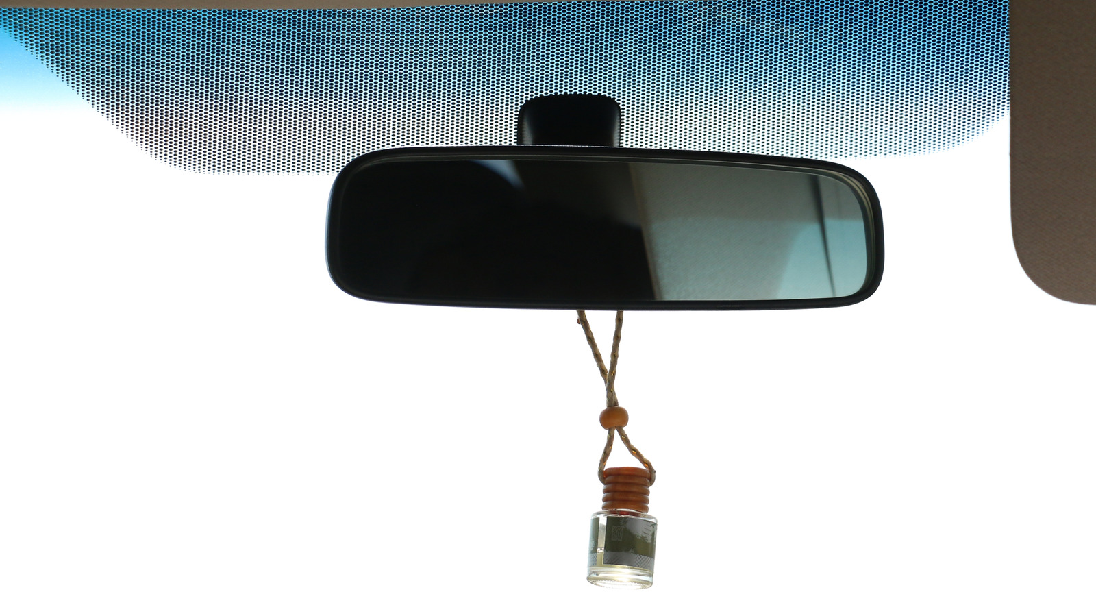 How Often You Need To Replace Your Car’s Air Freshener Depends On These Factors – SlashGear