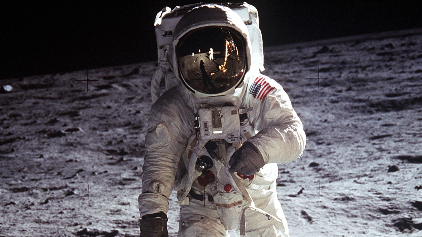 5 Of The Largest Natural Satellites In Our Solar System – SlashGear