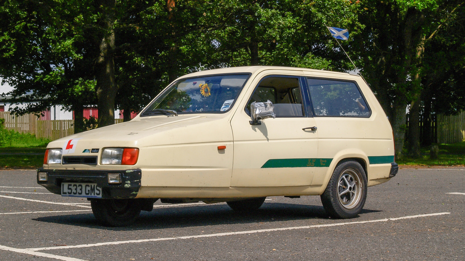 10 Of The Weirdest Cars Ever Made – SlashGear