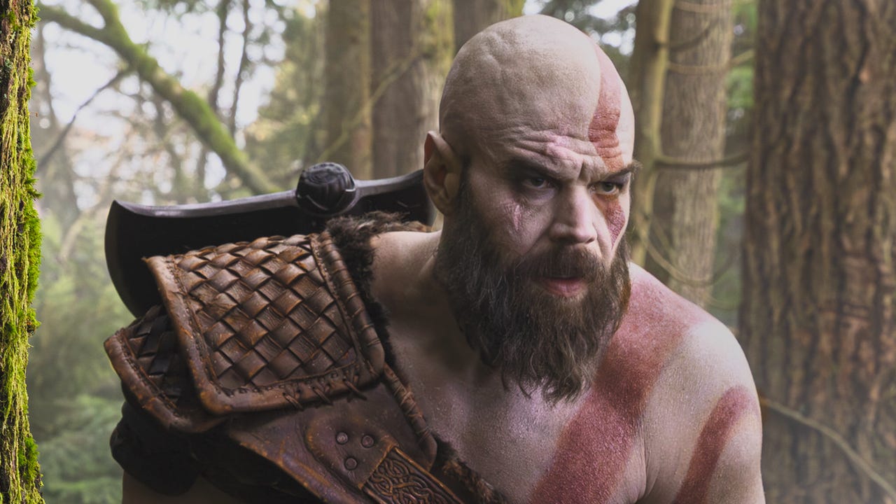 Kratos Actor Ryan Hurst Tears Bicep Filming Stunt for God of War Show, Putting Production on Hold