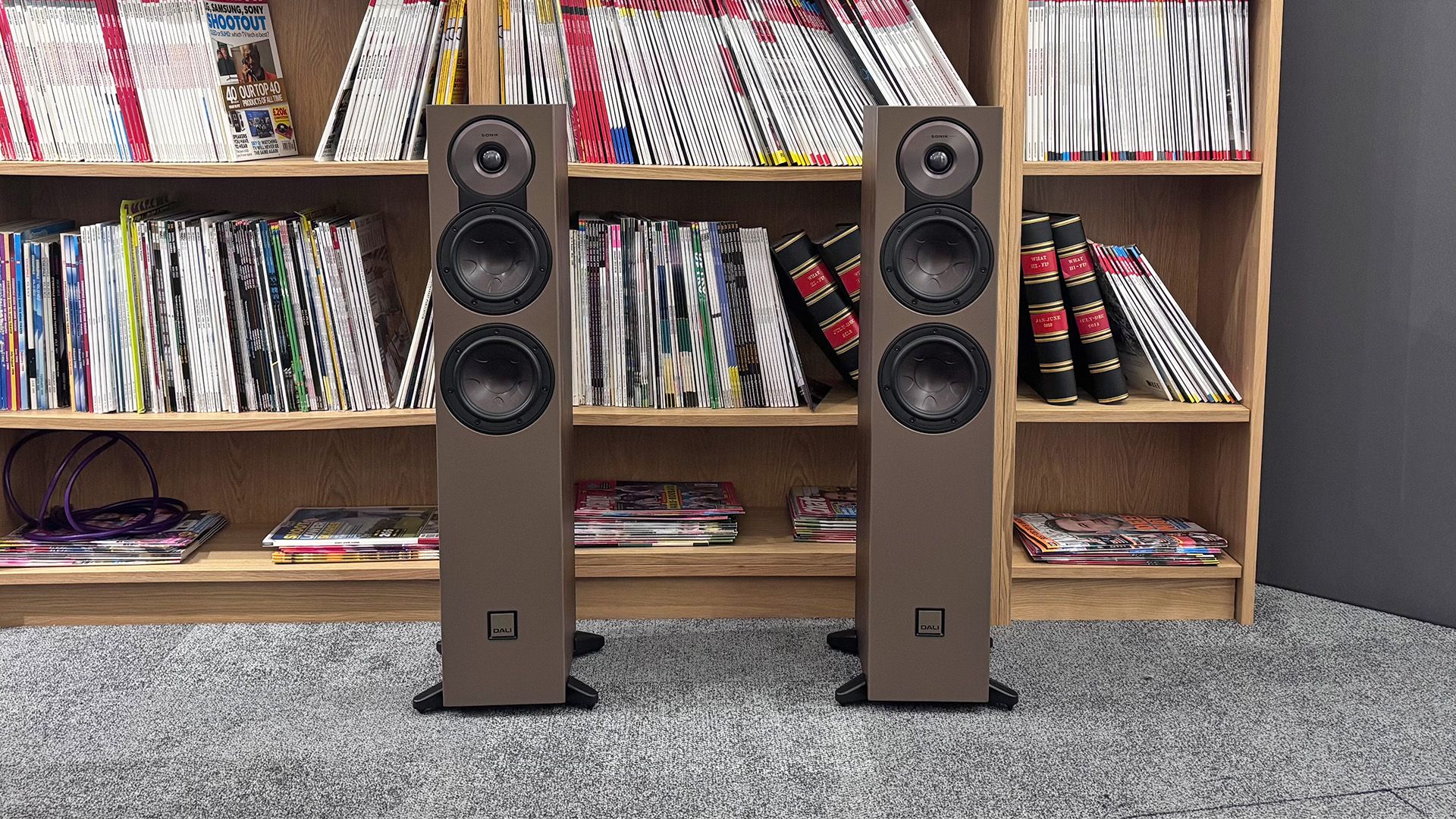 On the hunt for compact, high quality floorstanding speakers? The Dali Sonik 5 might be exactly what you’re after