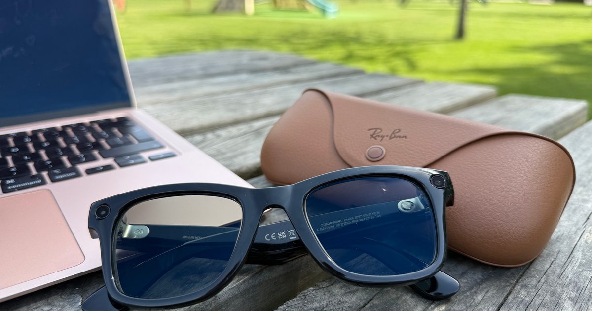 A new iPhone app can sniff out Meta smart glasses lurking nearby