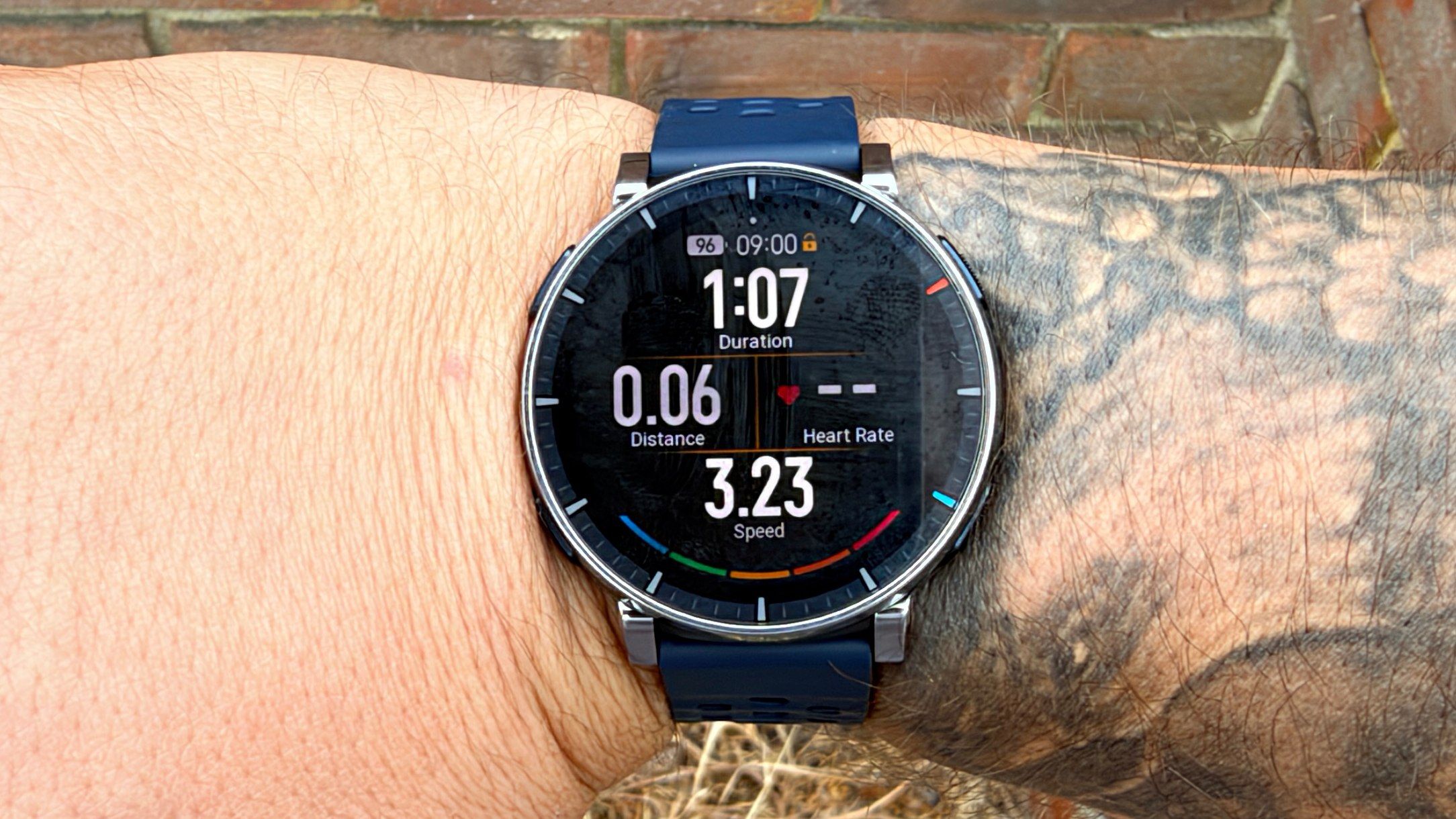 This five-star smartwatch costs less than an Apple Watch SE 3, and is unbeatable for the price
