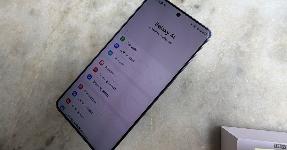 Samsung Galaxy S26 Ultra’s headline Privacy Display may have an ugly red side effect
