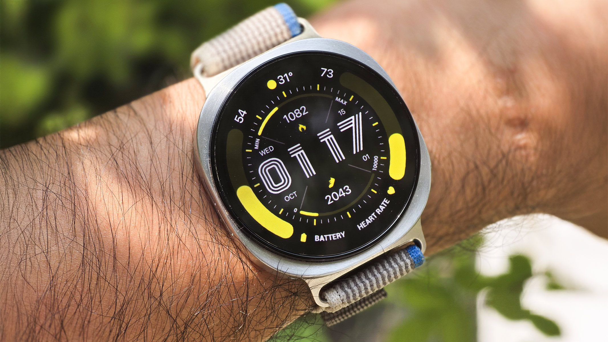 Here’s how to turn your Galaxy Watch into a pocket watch with 2 simple accessories