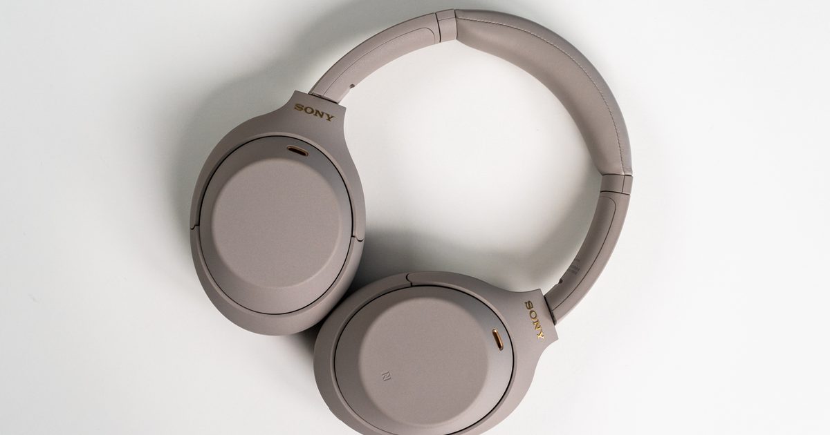 Sony is bringing two new affordable headphones with more color options