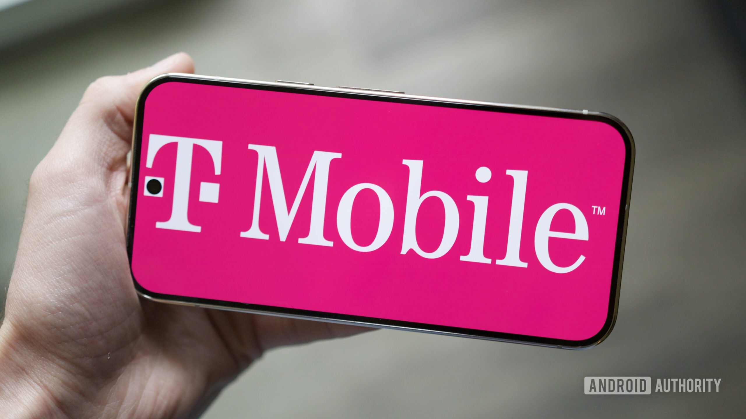 It’s not just you: There’s a major outage impacting T-Mobile (Update: Carrier statement)