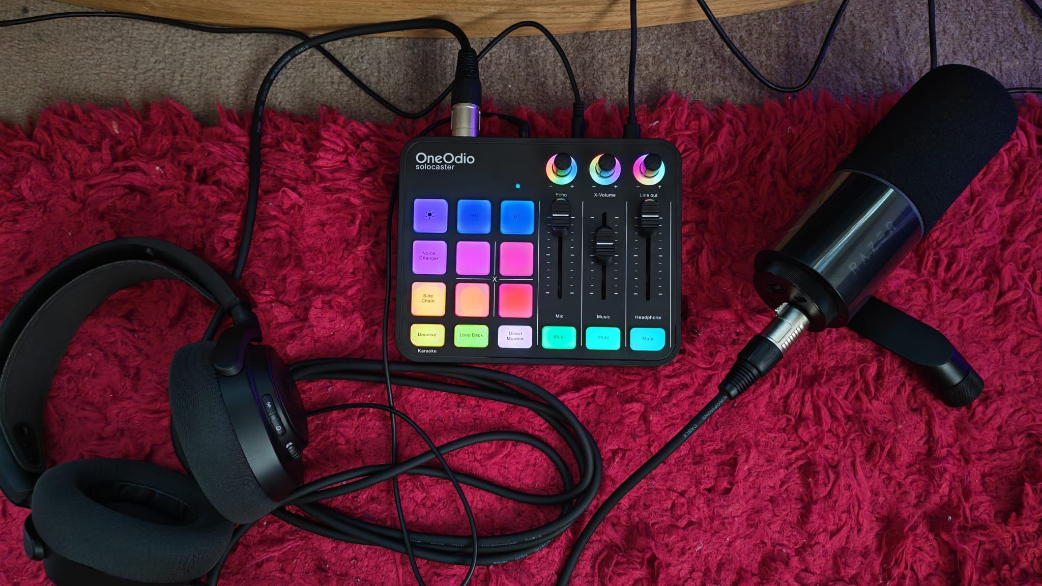 This $60 live streaming mixer tries to imitate a $499 audio powerhouse, and I’m not sure it succeeds