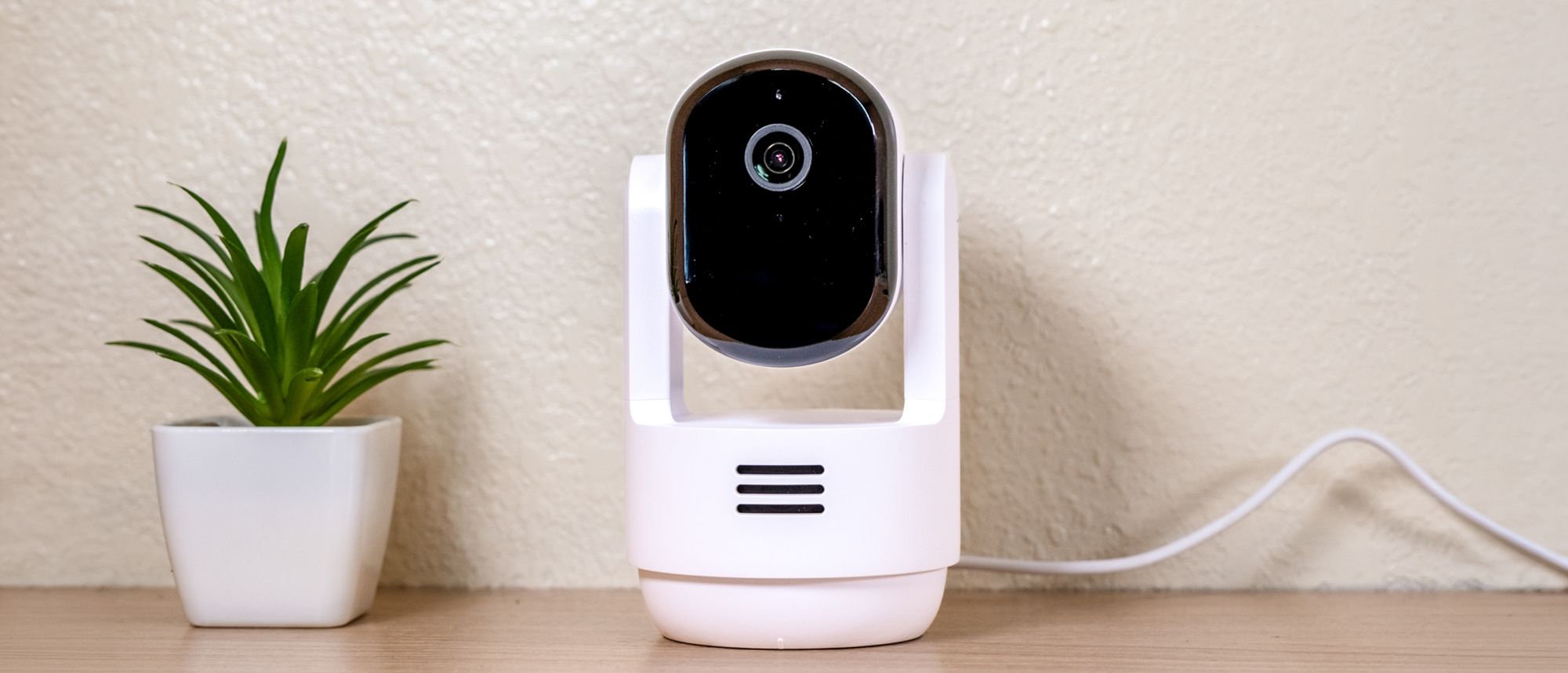 Arlo Essential Pan Tilt Indoor Camera 2K review