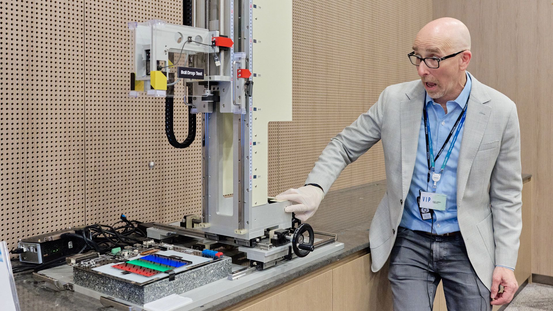 Inside Samsung Display’s secret labs, where it builds and stress-tests next-gen displays — and says it’s ready for Apple to launch a foldable: ‘We mean it, we love other companies to join this market’