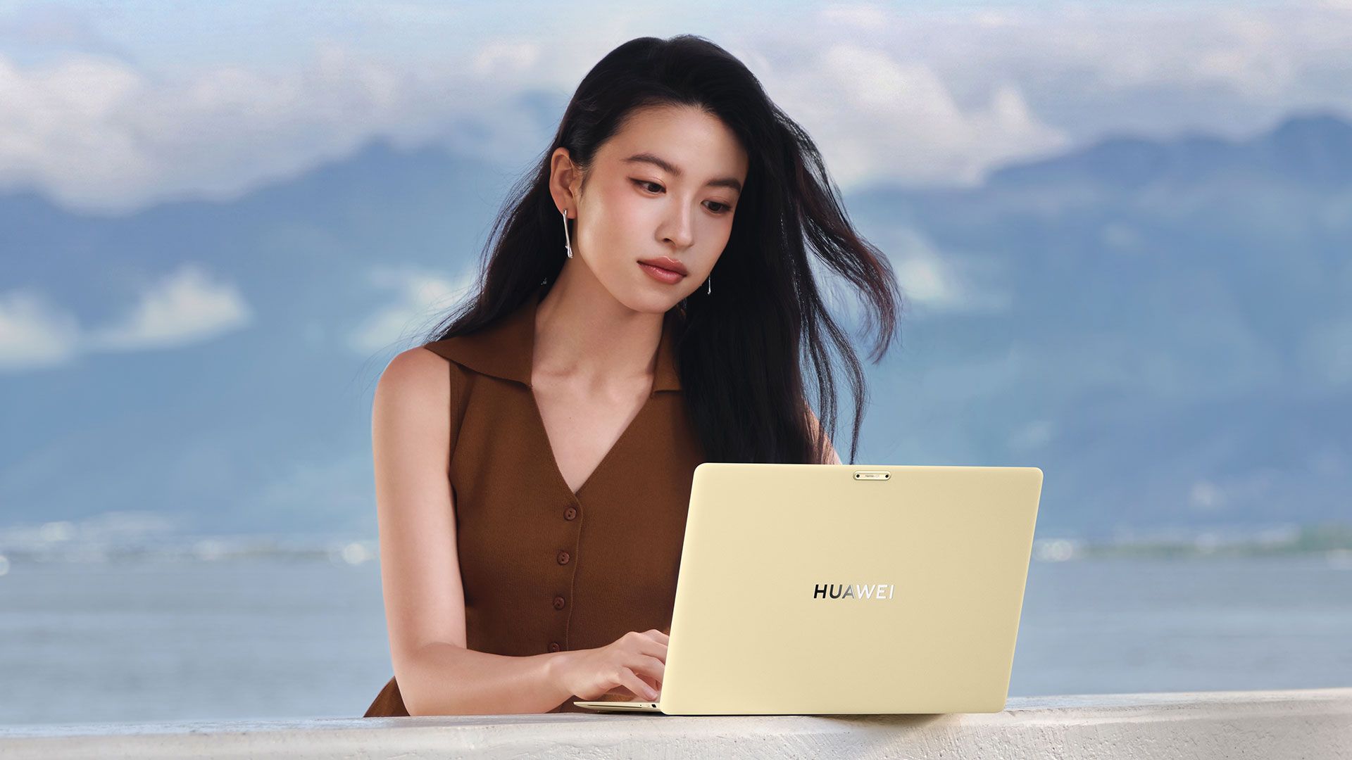 HUAWEI MateBook Pro S redefines ultra-thin and light laptops with an incredible 798g weight