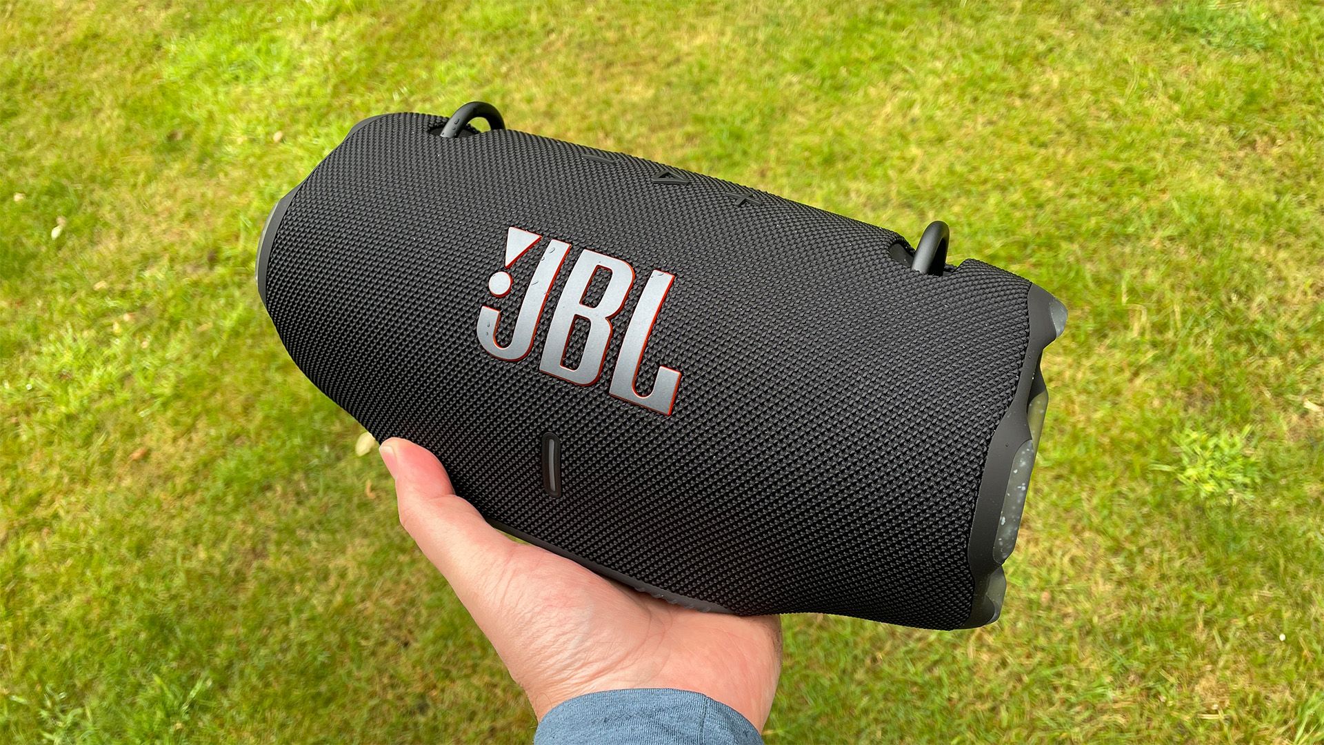 Want a speaker that can withstand rain or shine? Our experts recommend this Award-winning Bluetooth speaker, now 49% off