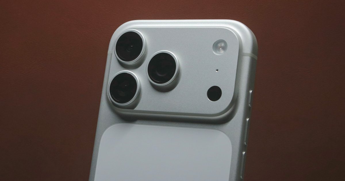 Two-stage AI trick can finally fix the low-light struggle of smartphone cameras