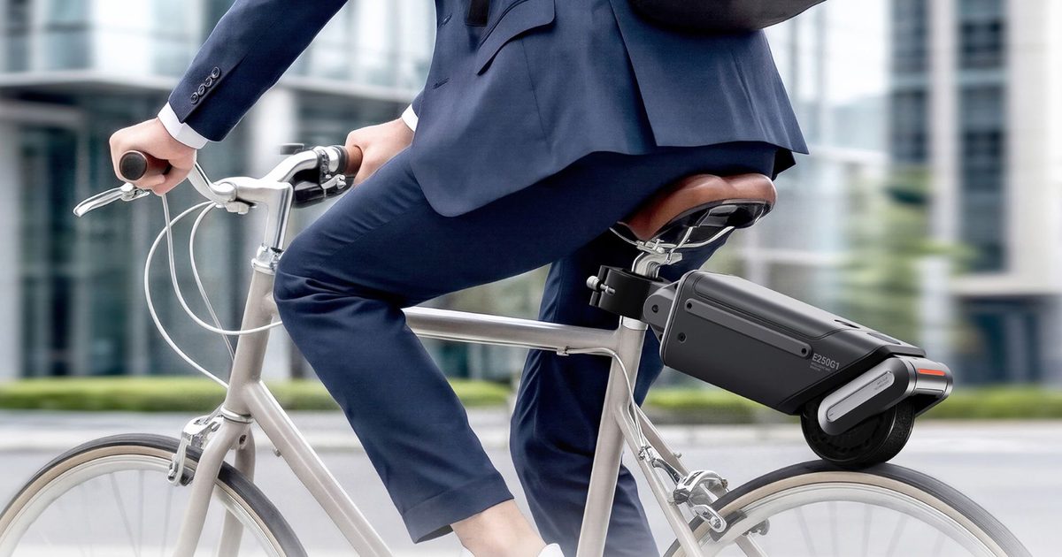 Asus made an e-bike conversion kit compact enough to slip into a backpack