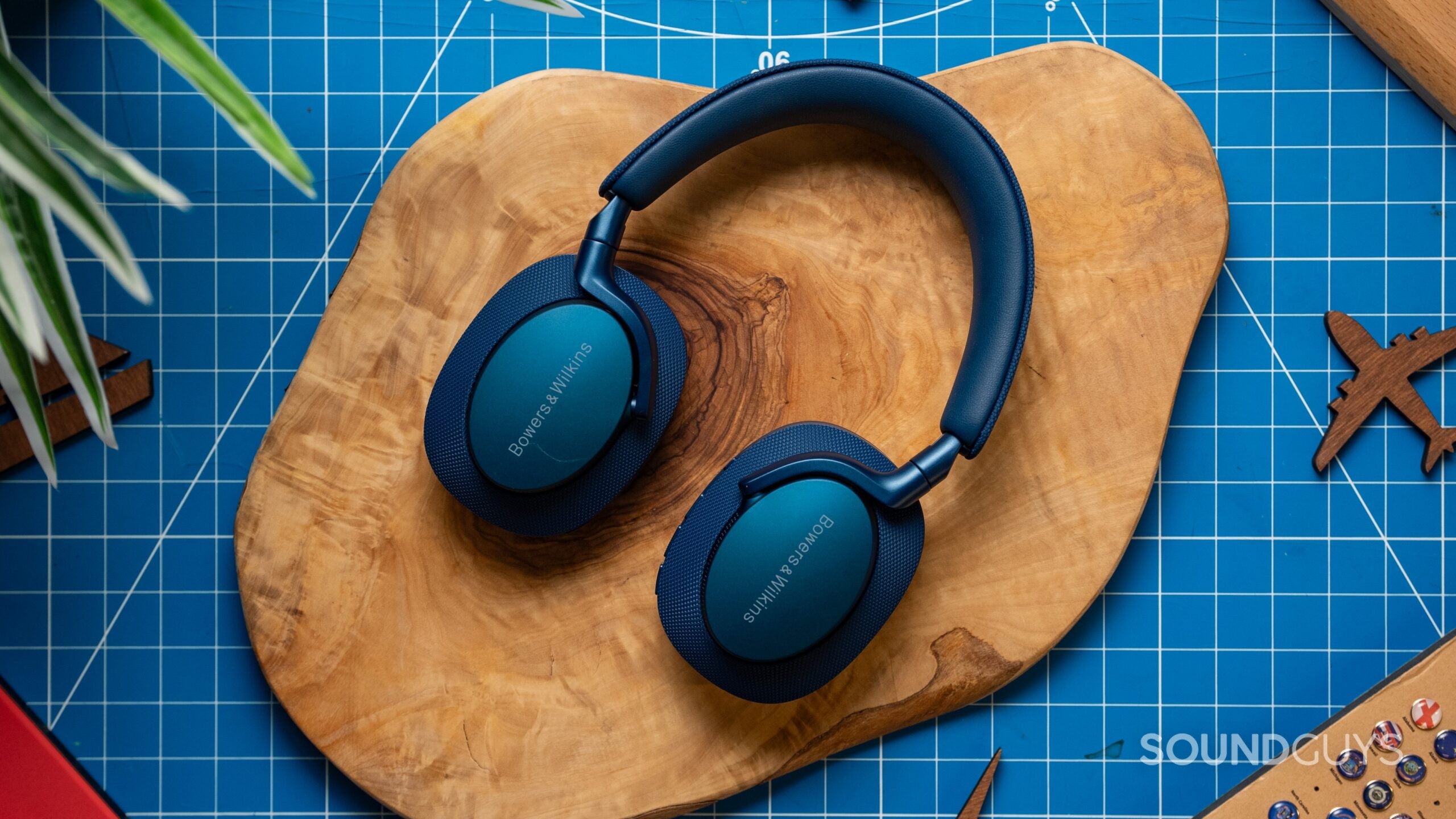 Bowers & Wilkins Px7 S2e deal slashes $170 off price, but stock is running out fast