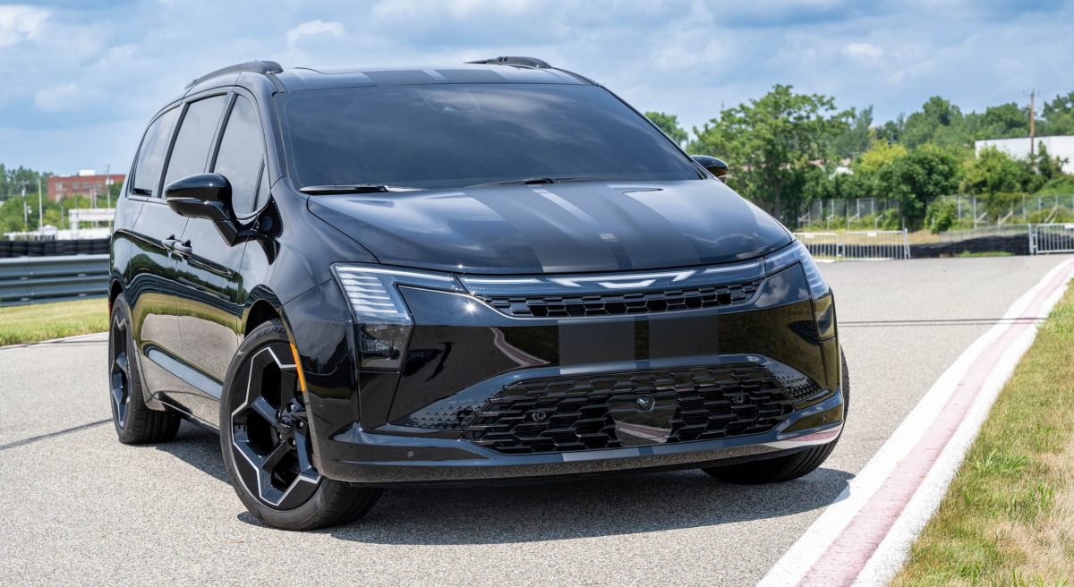 Chrysler CEO Teases a Factory-Lowered Pacifica: ‘Stay Tuned’