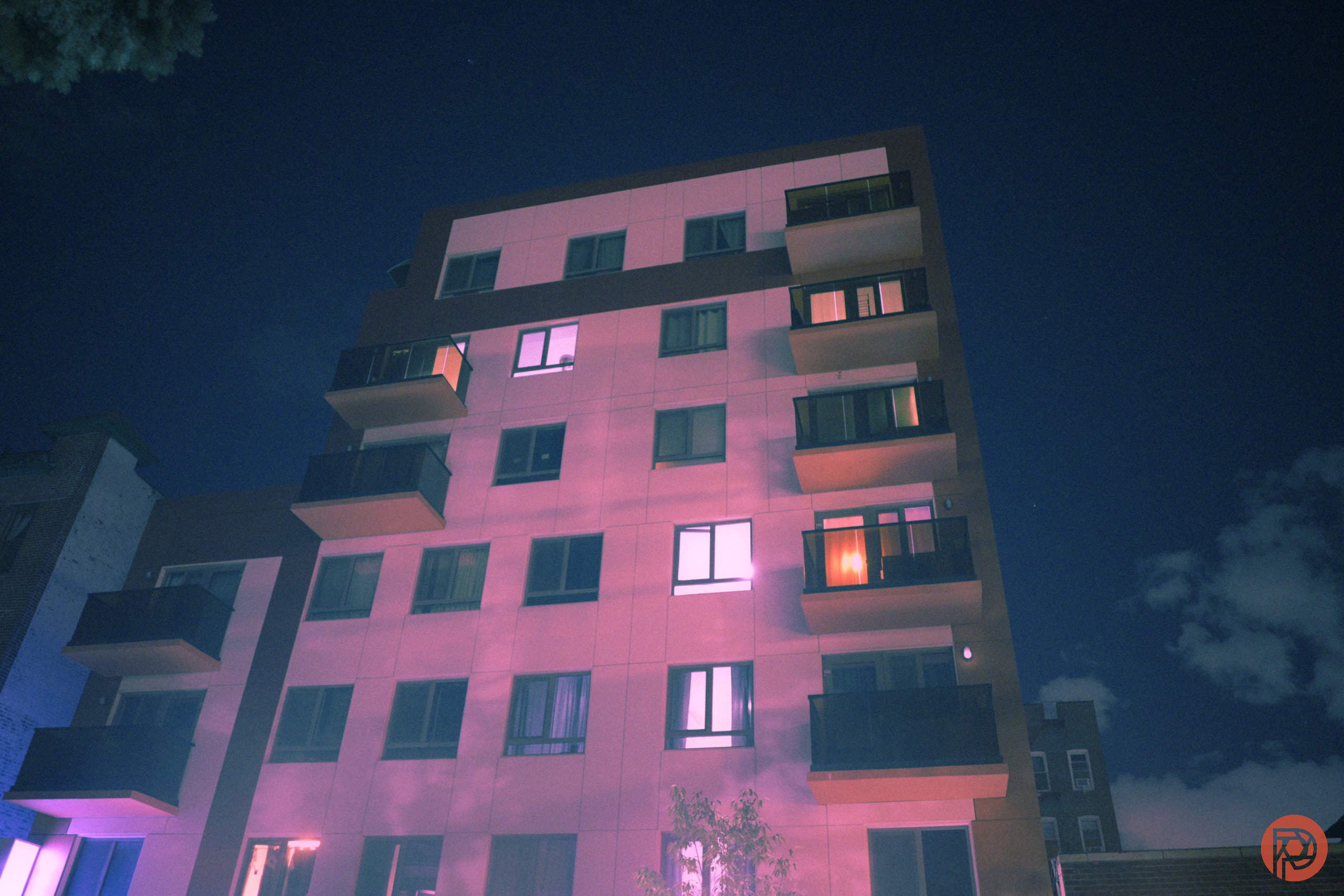 Vaporware Aesthetic Proves Nikon’s Image Depth Beats Fujifilm’s
